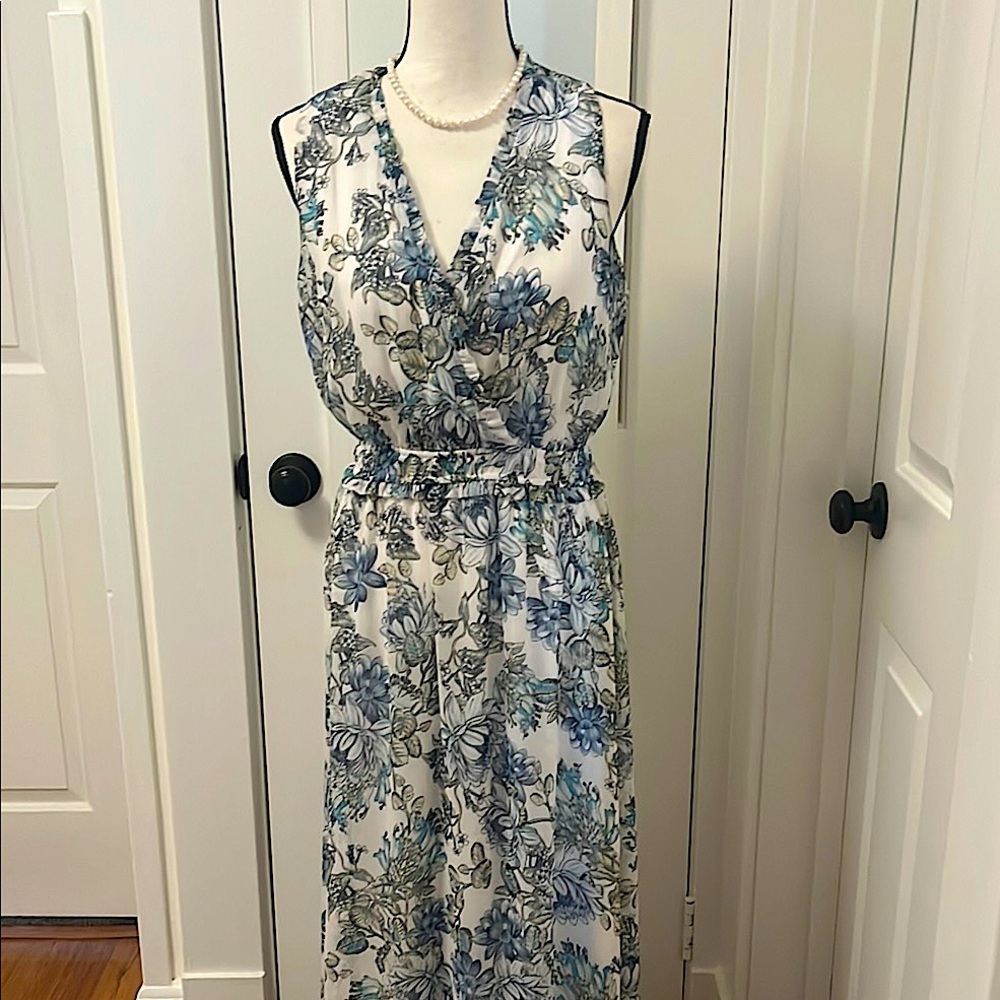 London Times Maxi Dress Blue Multi Floral Print V Neck Full Lined Sleeveless EUC